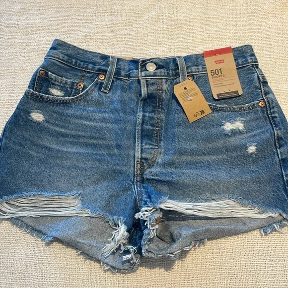 501 High Rise Short - Fitted through the hip and thigh (29) 🔥🎁😍 - Picture 4 of 14